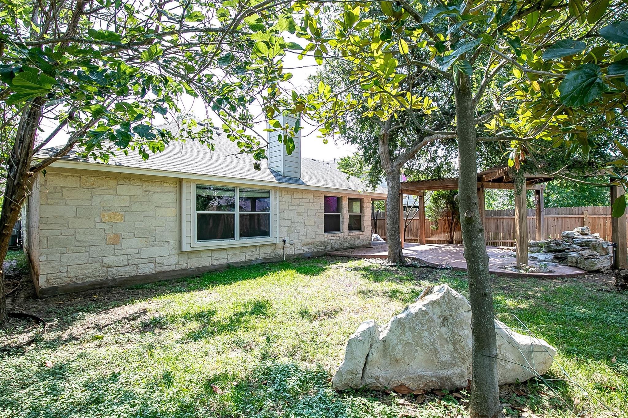 9516 Pasatiempo Dr, Austin, TX 78717