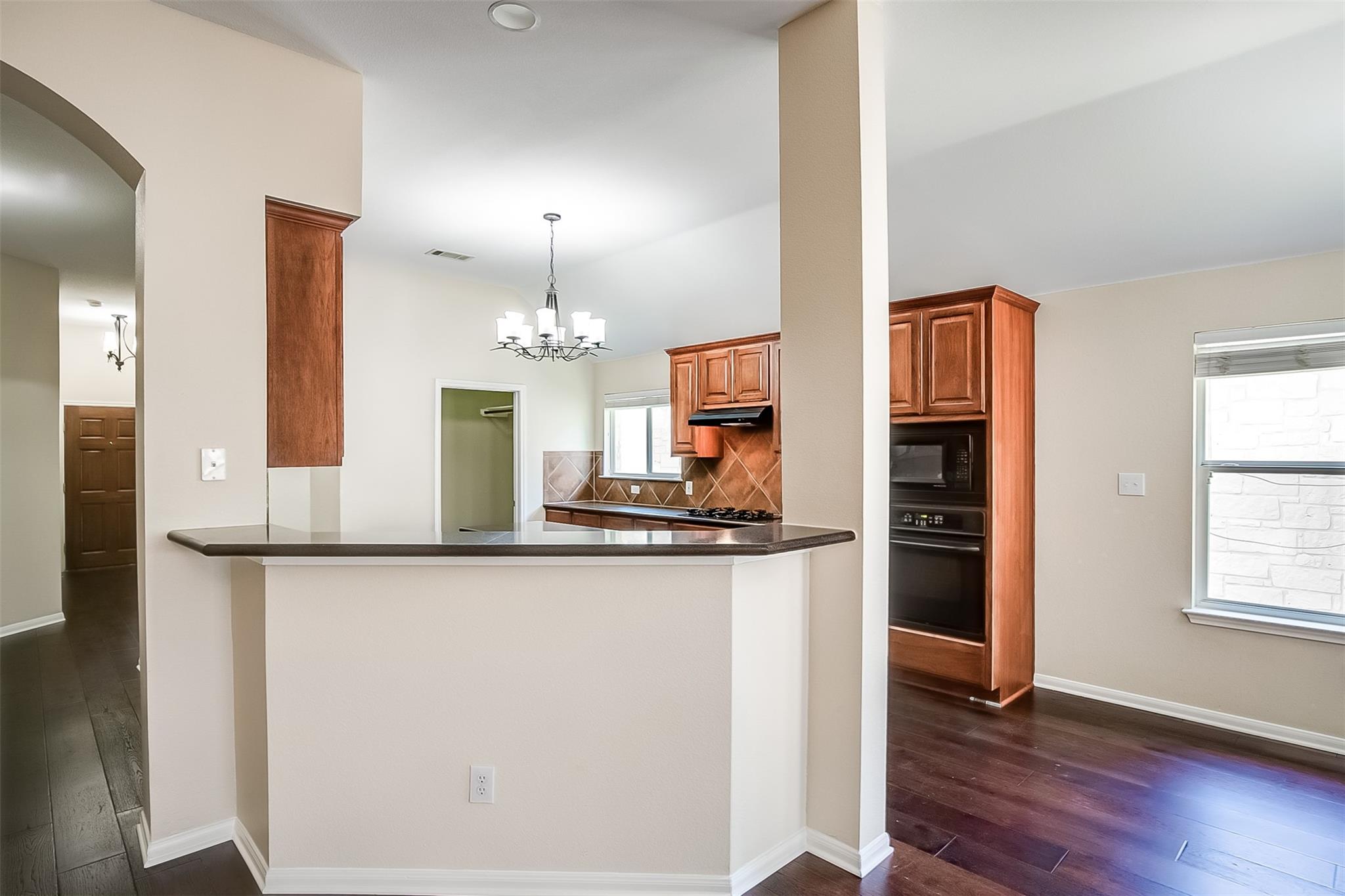 9516 Pasatiempo Dr, Austin, TX 78717