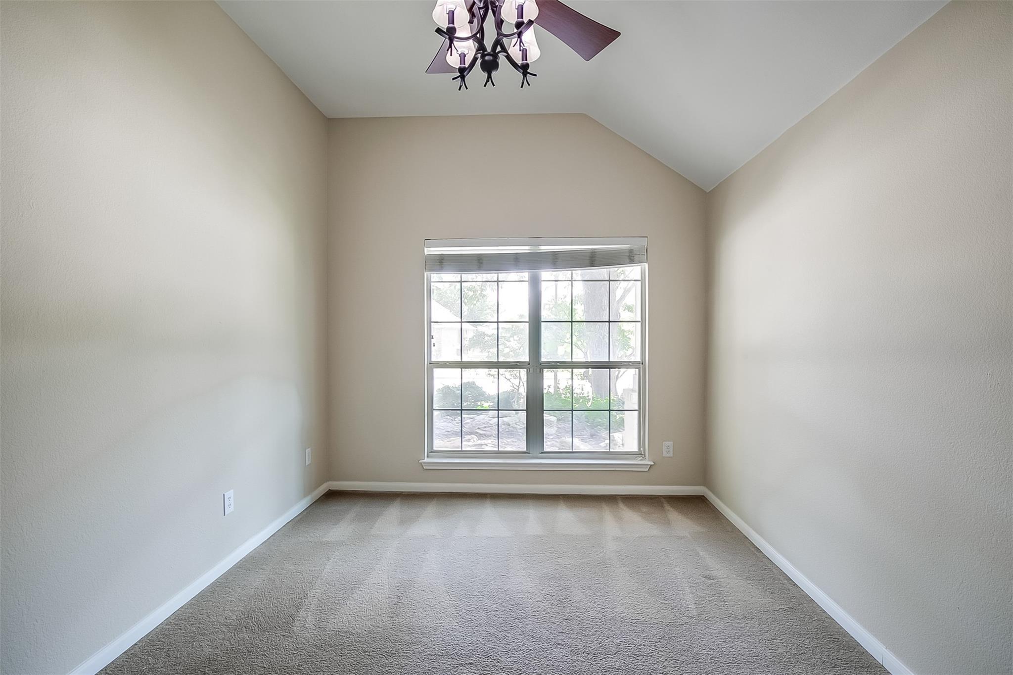 9516 Pasatiempo Dr, Austin, TX 78717