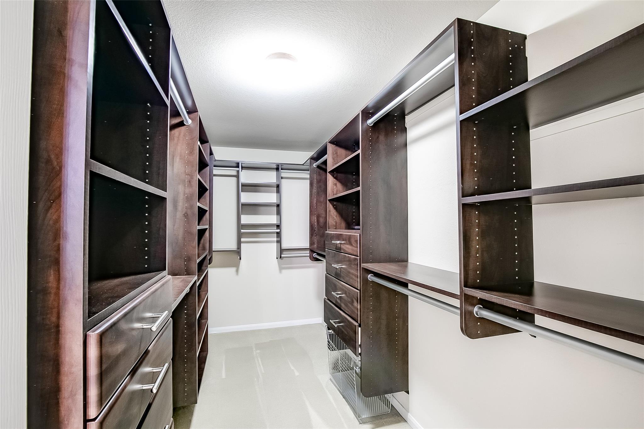 9516 Pasatiempo Dr, Austin, TX 78717