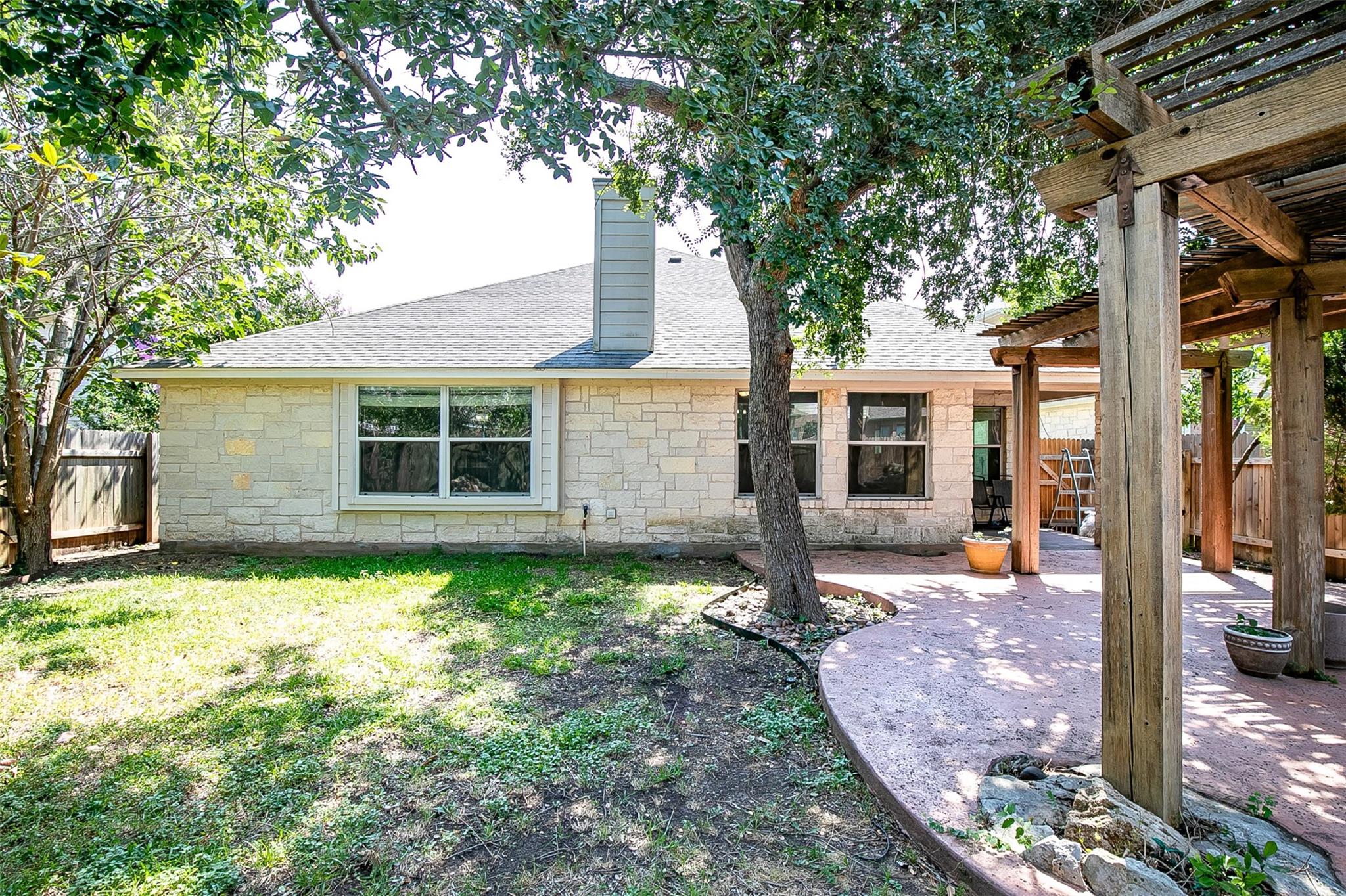 9516 Pasatiempo Dr, Austin, TX 78717