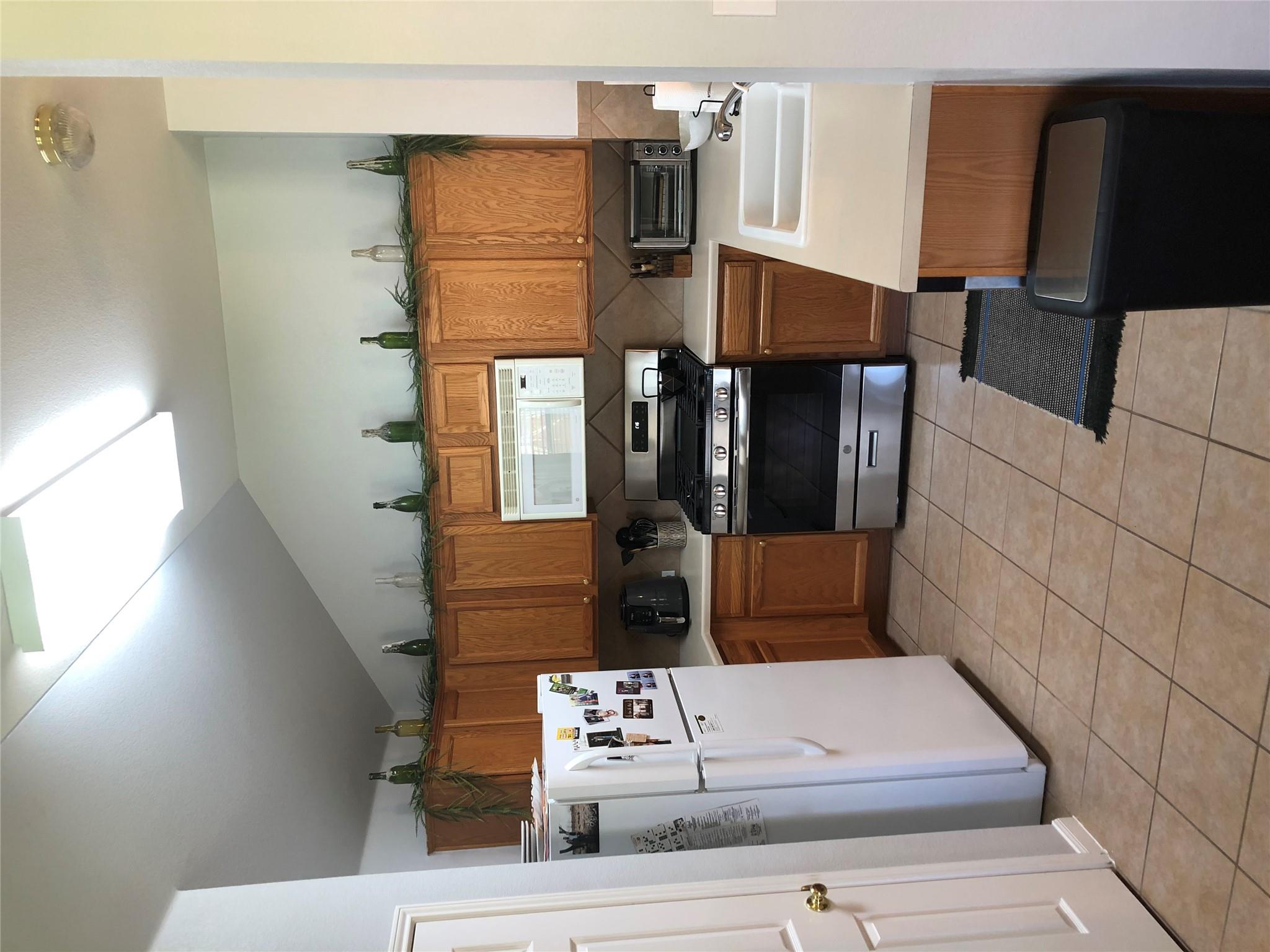 271 Wild Buffalo Dr, Kyle, TX 78640