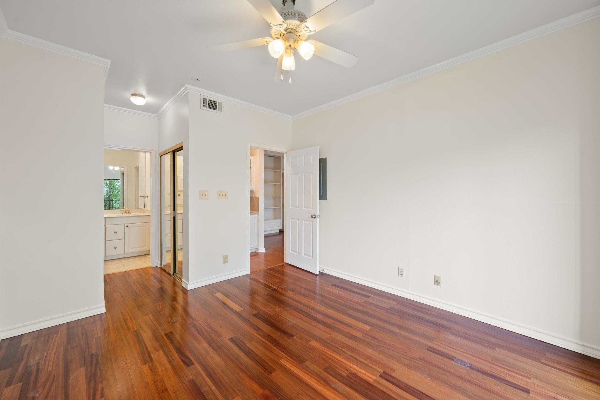 1741 Spyglass Dr # 1-127, Austin, TX 78746