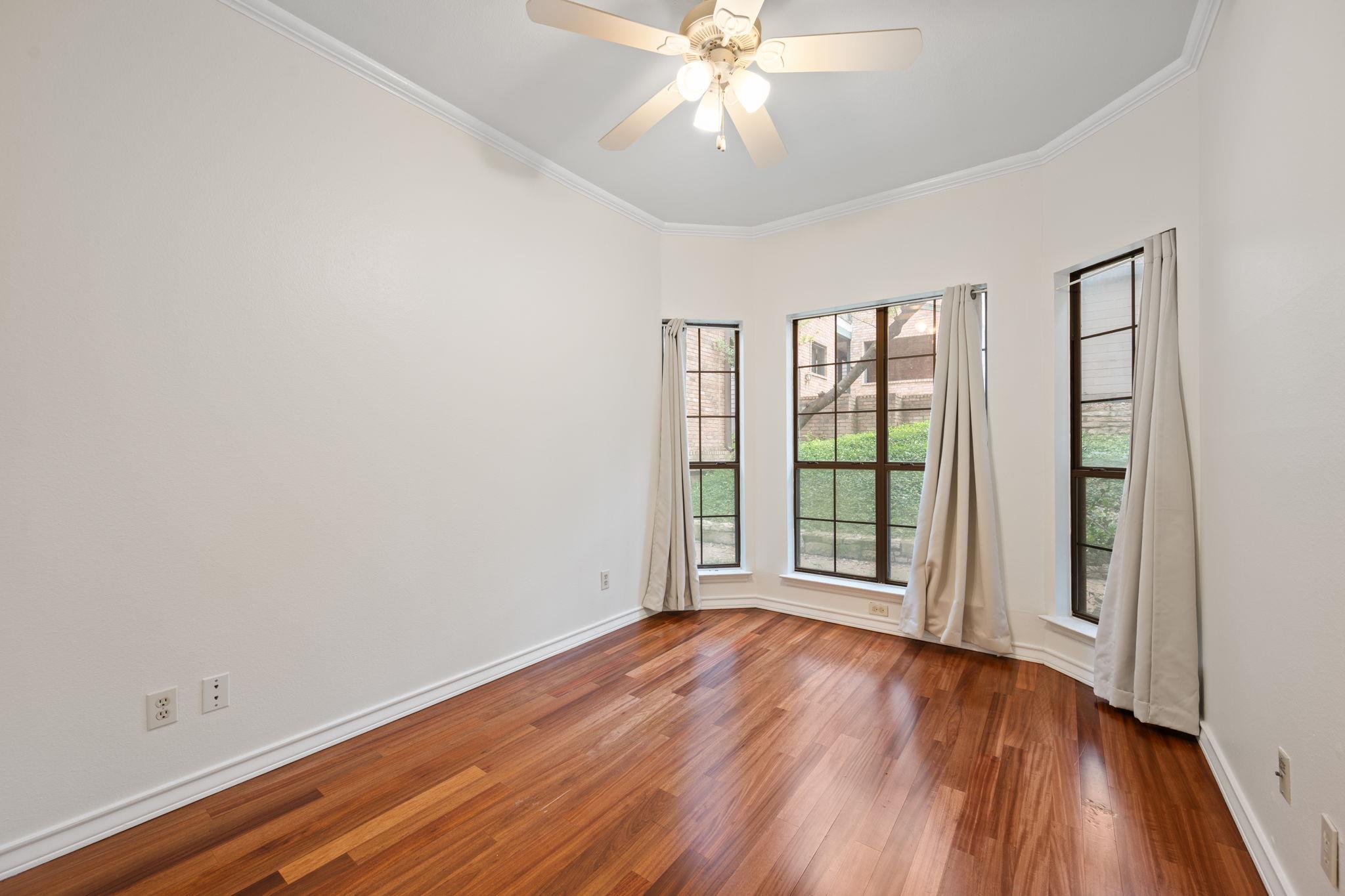 1741 Spyglass Dr # 1-127, Austin, TX 78746