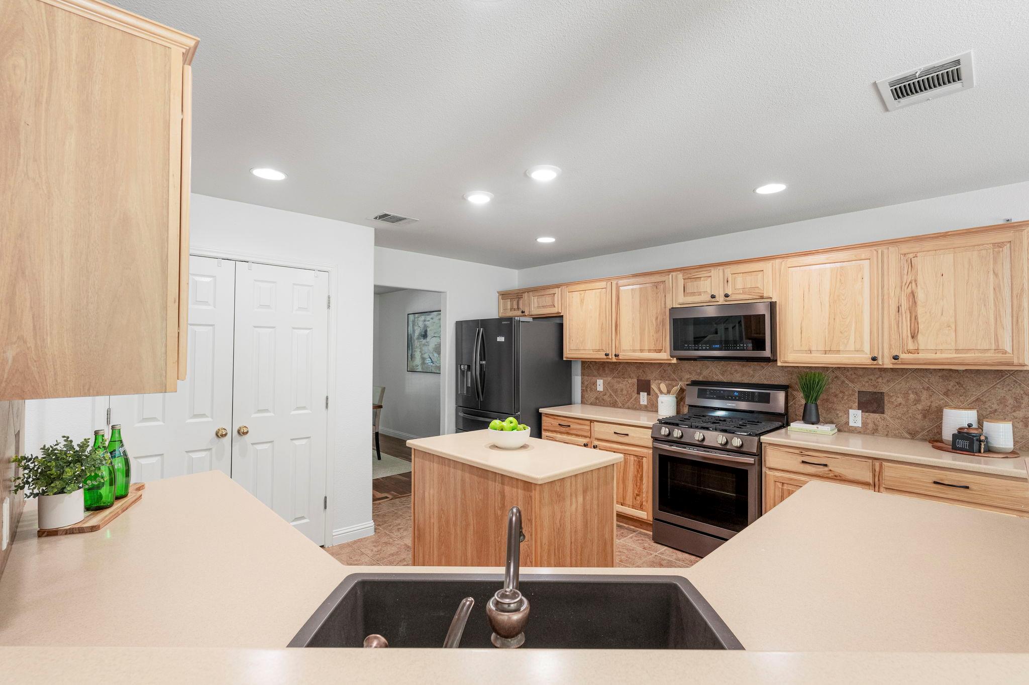 301 Muscovy Ln, Cedar Park, TX 78613