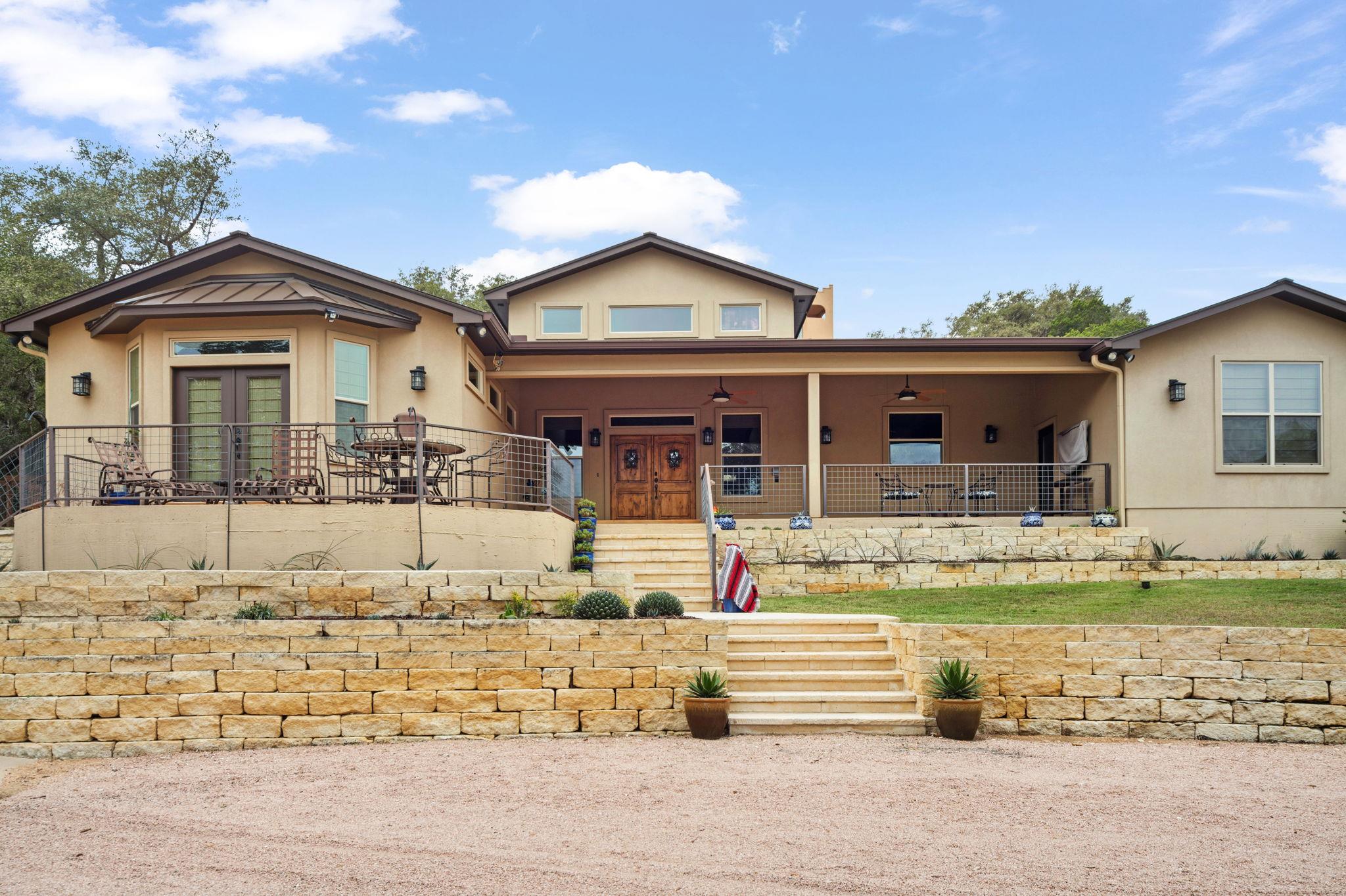 20117 Moon Dance Ln, Spicewood, TX 78669