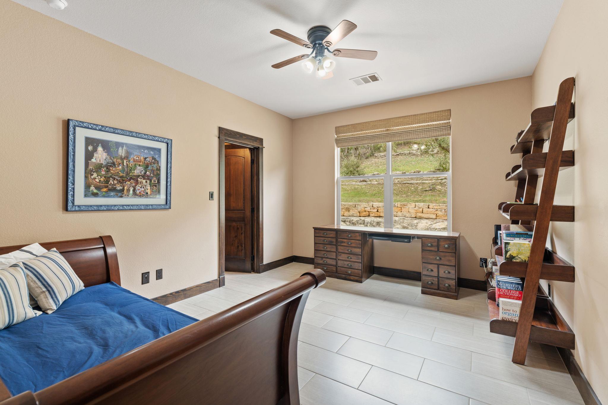 20117 Moon Dance Ln, Spicewood, TX 78669