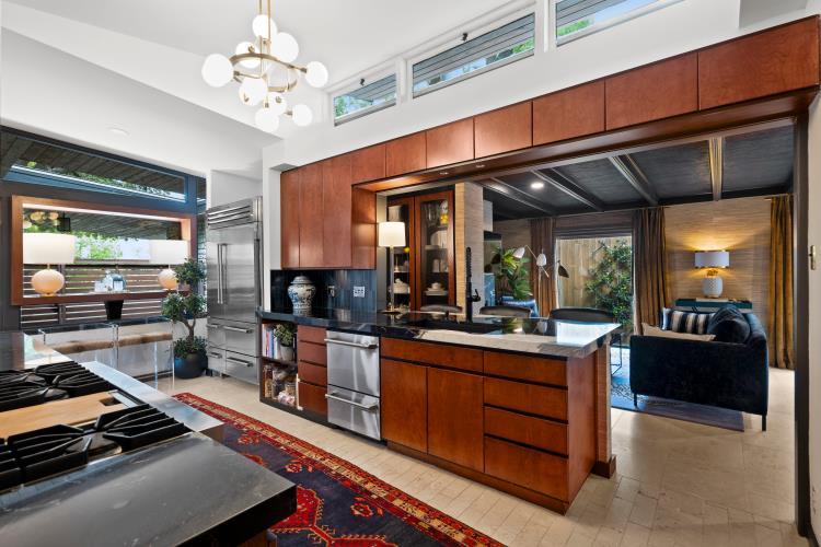2401 Jarratt Ave, Austin, TX 78703