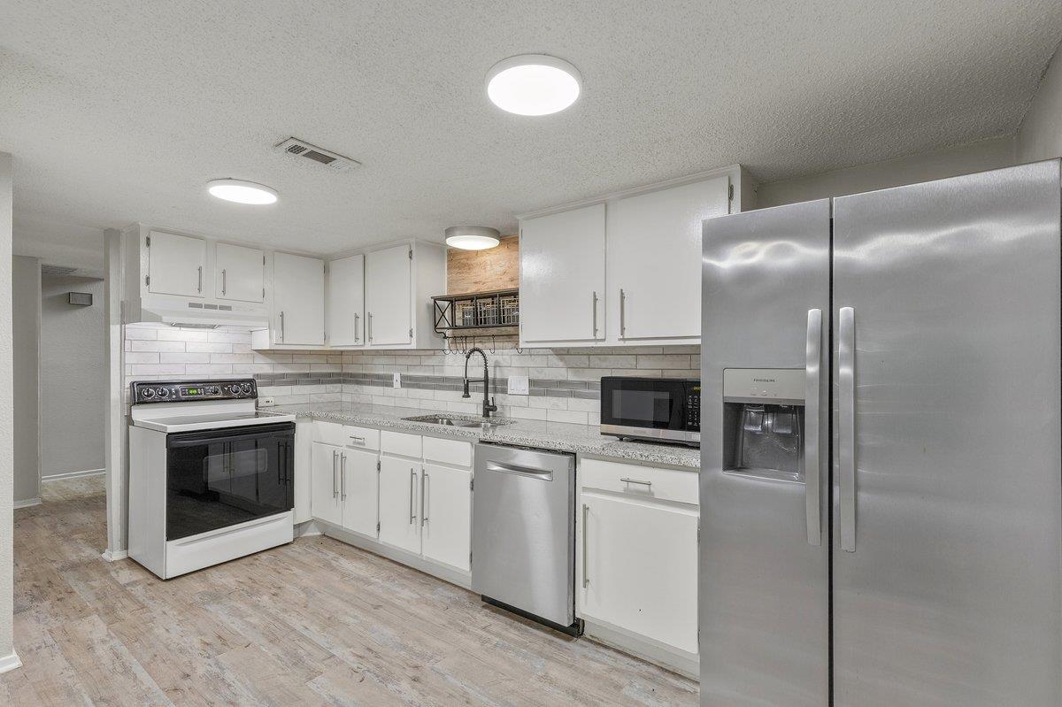 6405 Chimney Creek Cir # B, Austin, TX 78723