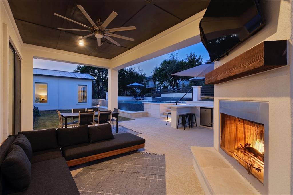323 Ringtail Stream Dr, Austin, TX 78738