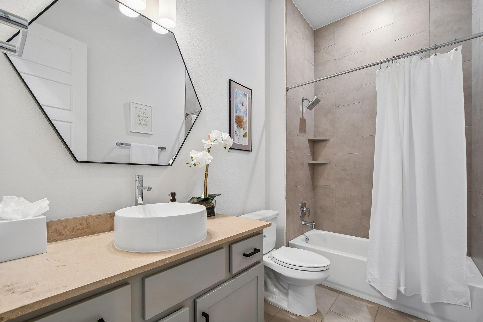 323 Ringtail Stream Dr, Austin, TX 78738