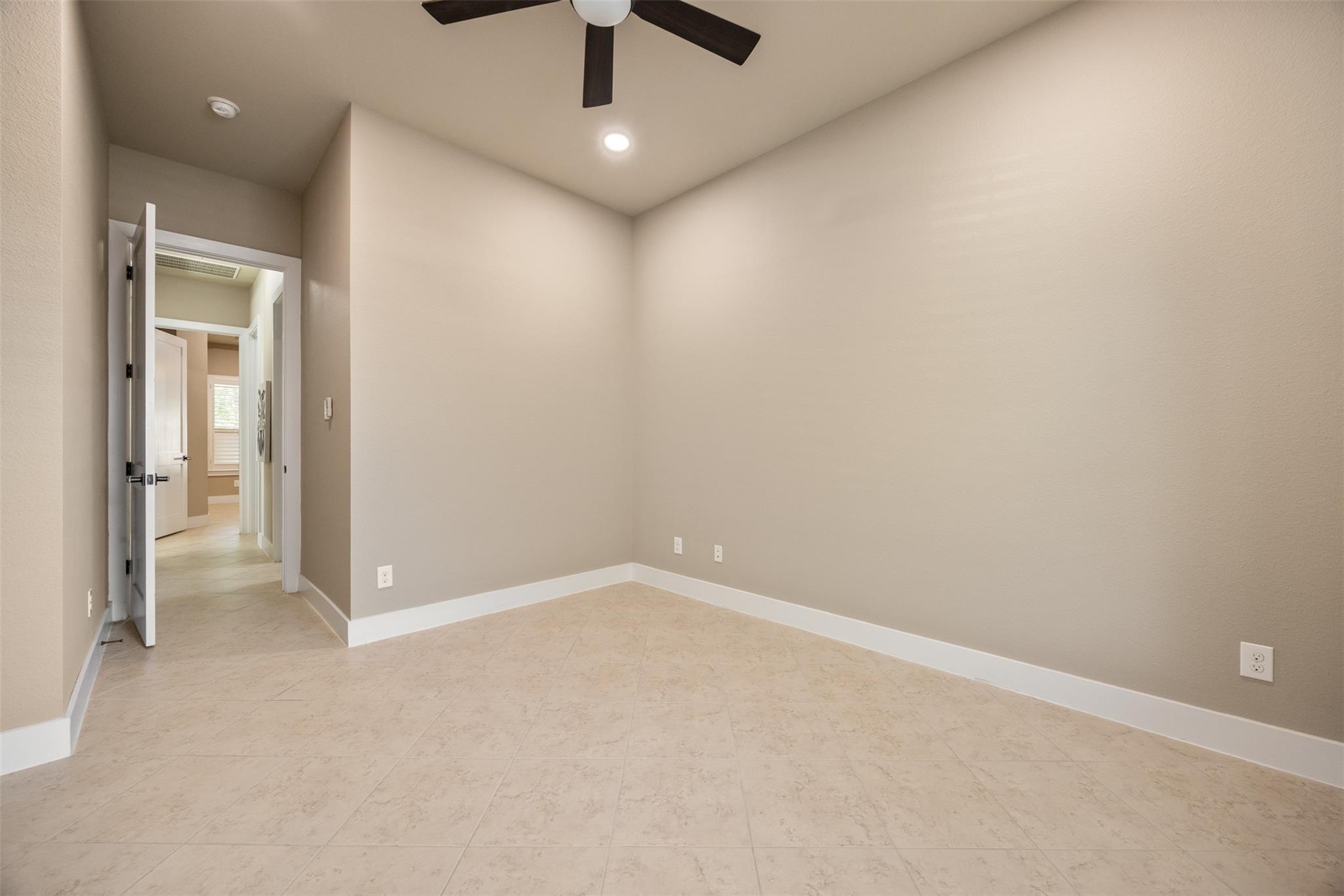 404 Jeffrey David Ln E, Austin, TX 78717