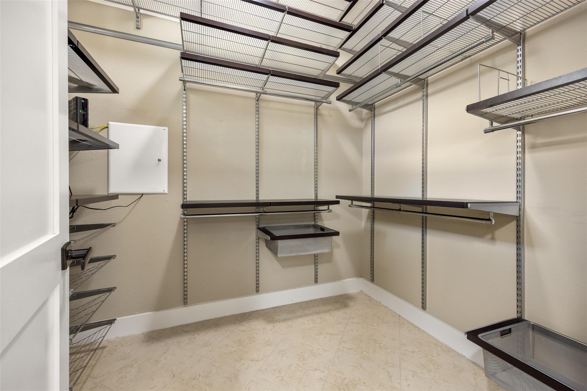 404 Jeffrey David Ln E, Austin, TX 78717