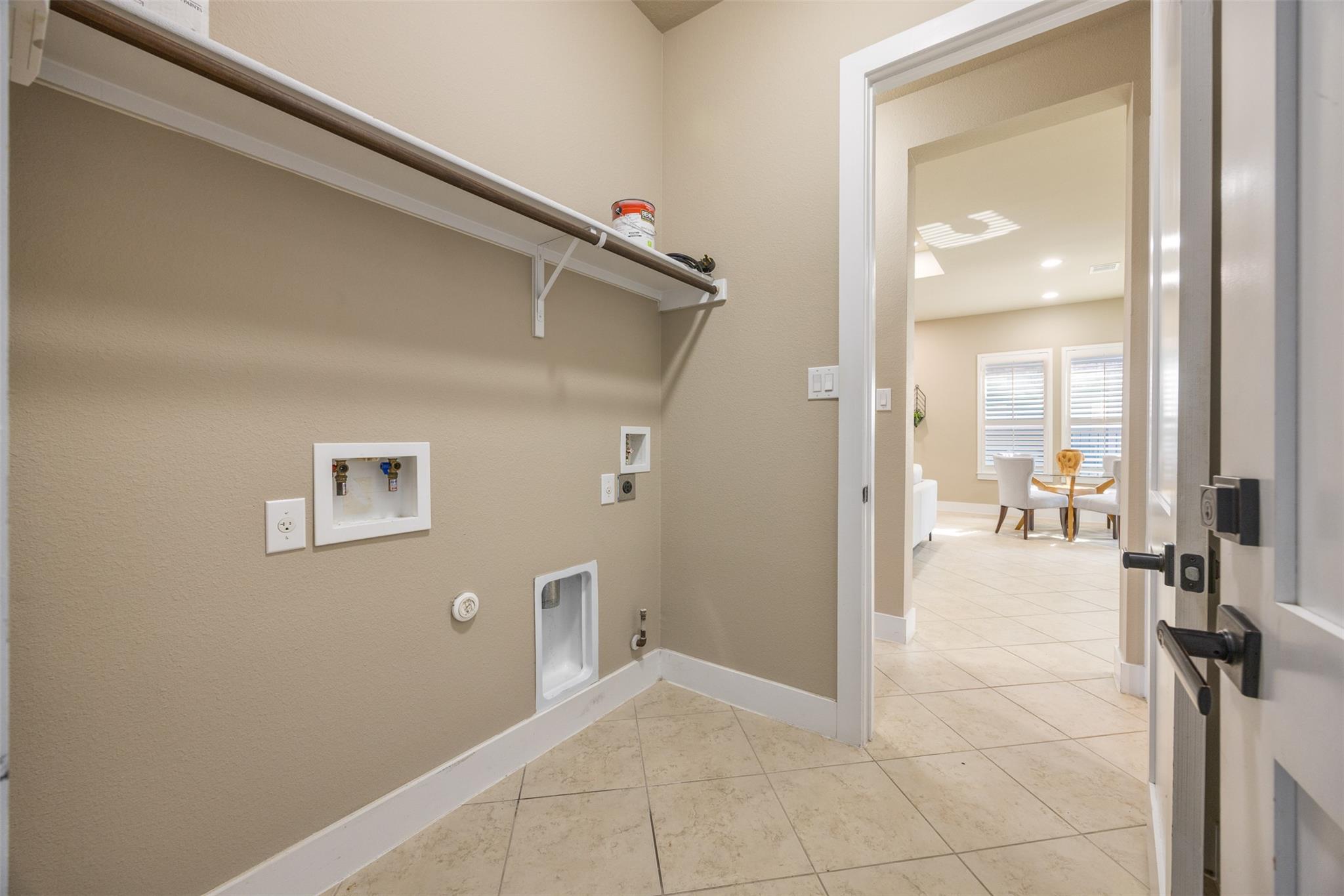404 Jeffrey David Ln E, Austin, TX 78717