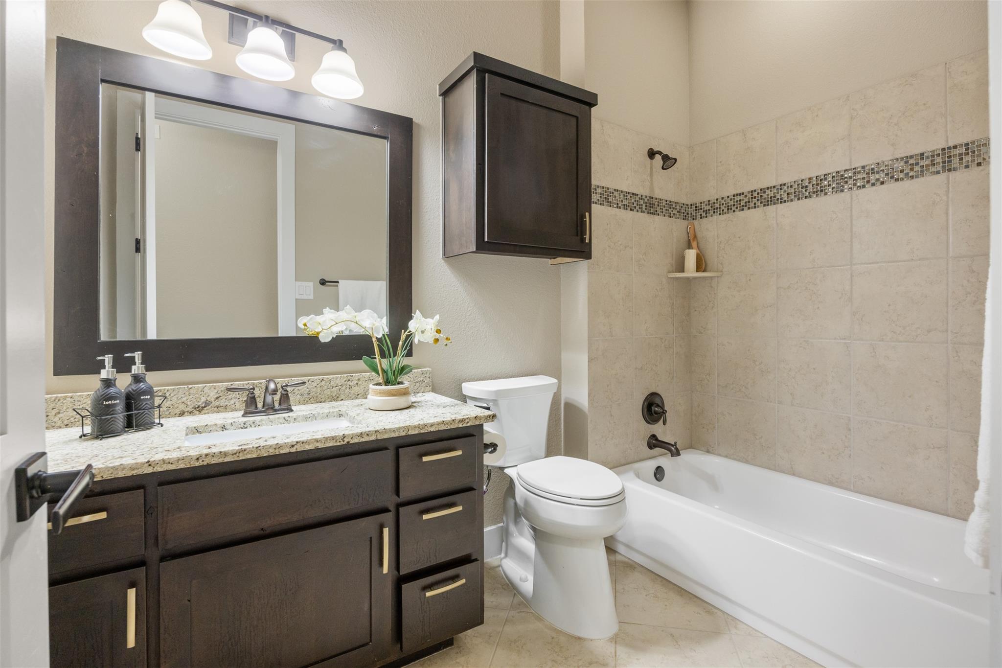 404 Jeffrey David Ln E, Austin, TX 78717