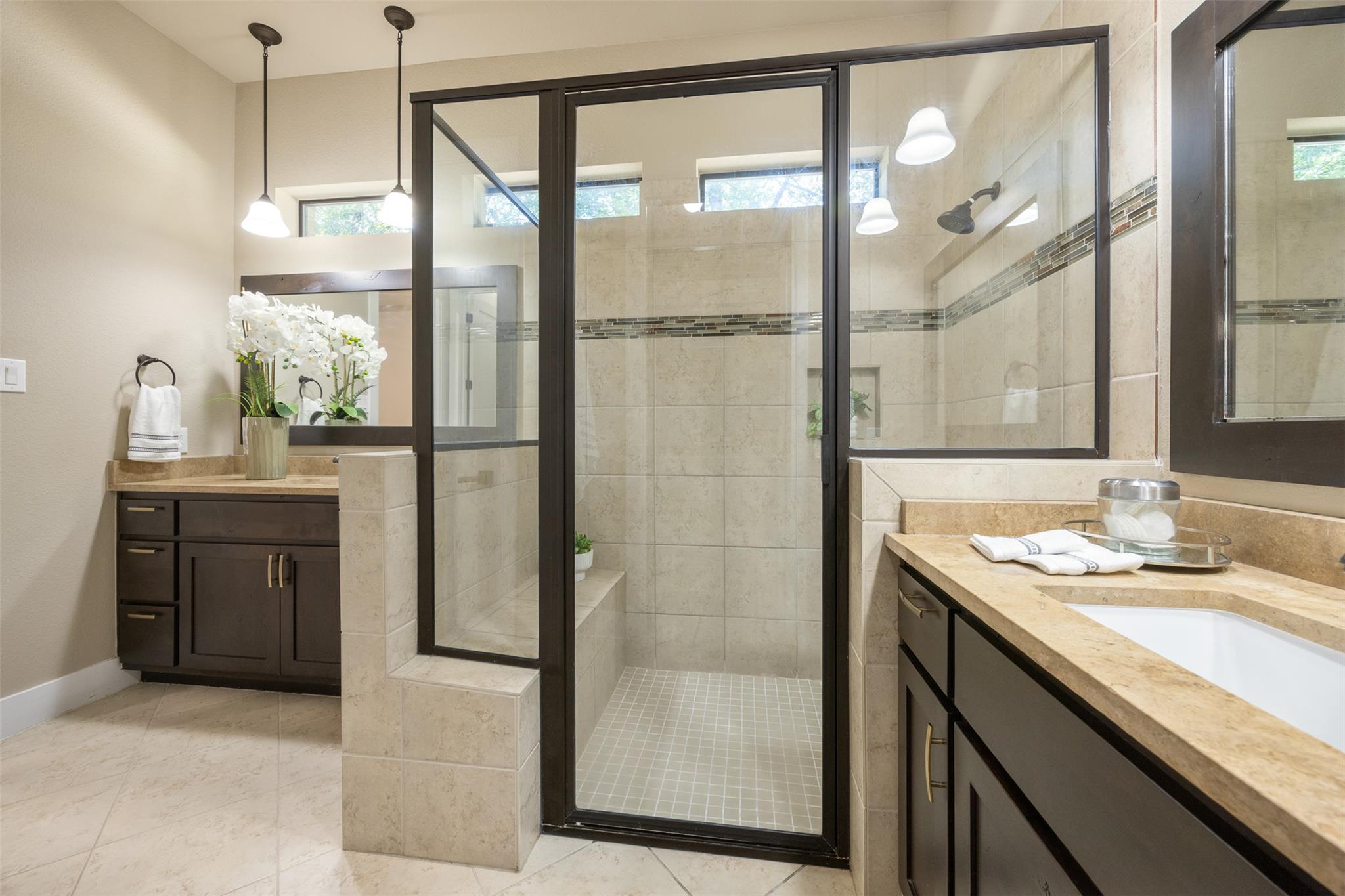 404 Jeffrey David Ln E, Austin, TX 78717
