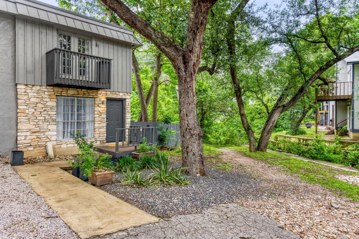 1912 Lightsey Rd # 6, Austin, TX 78704