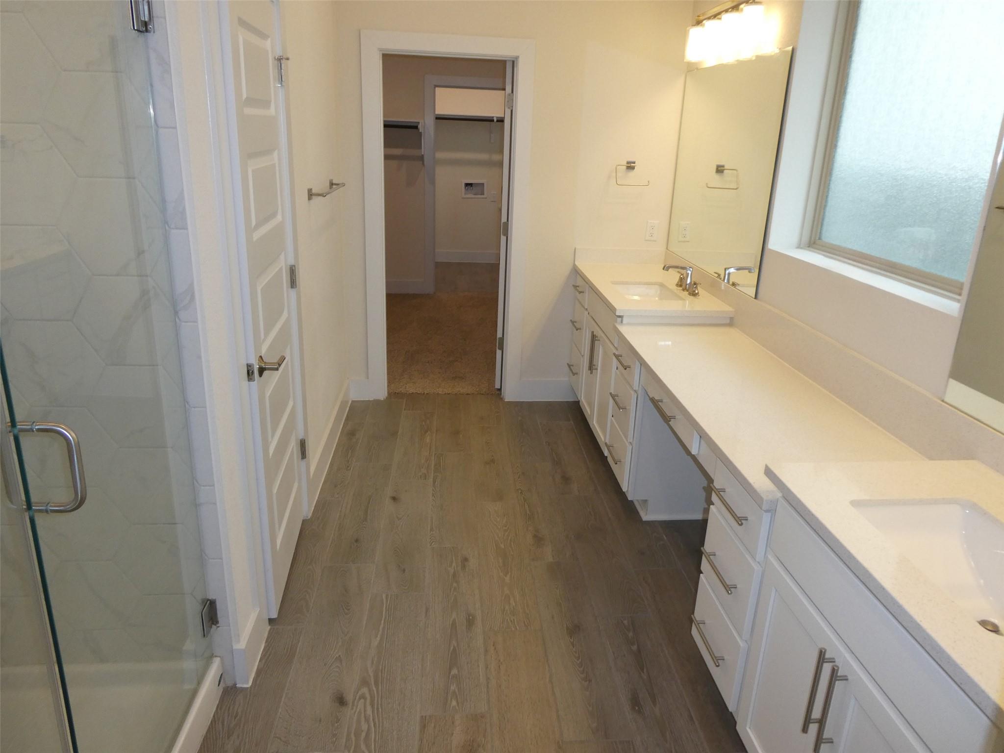 8201 Greyhawk Cv, Austin, TX 78744