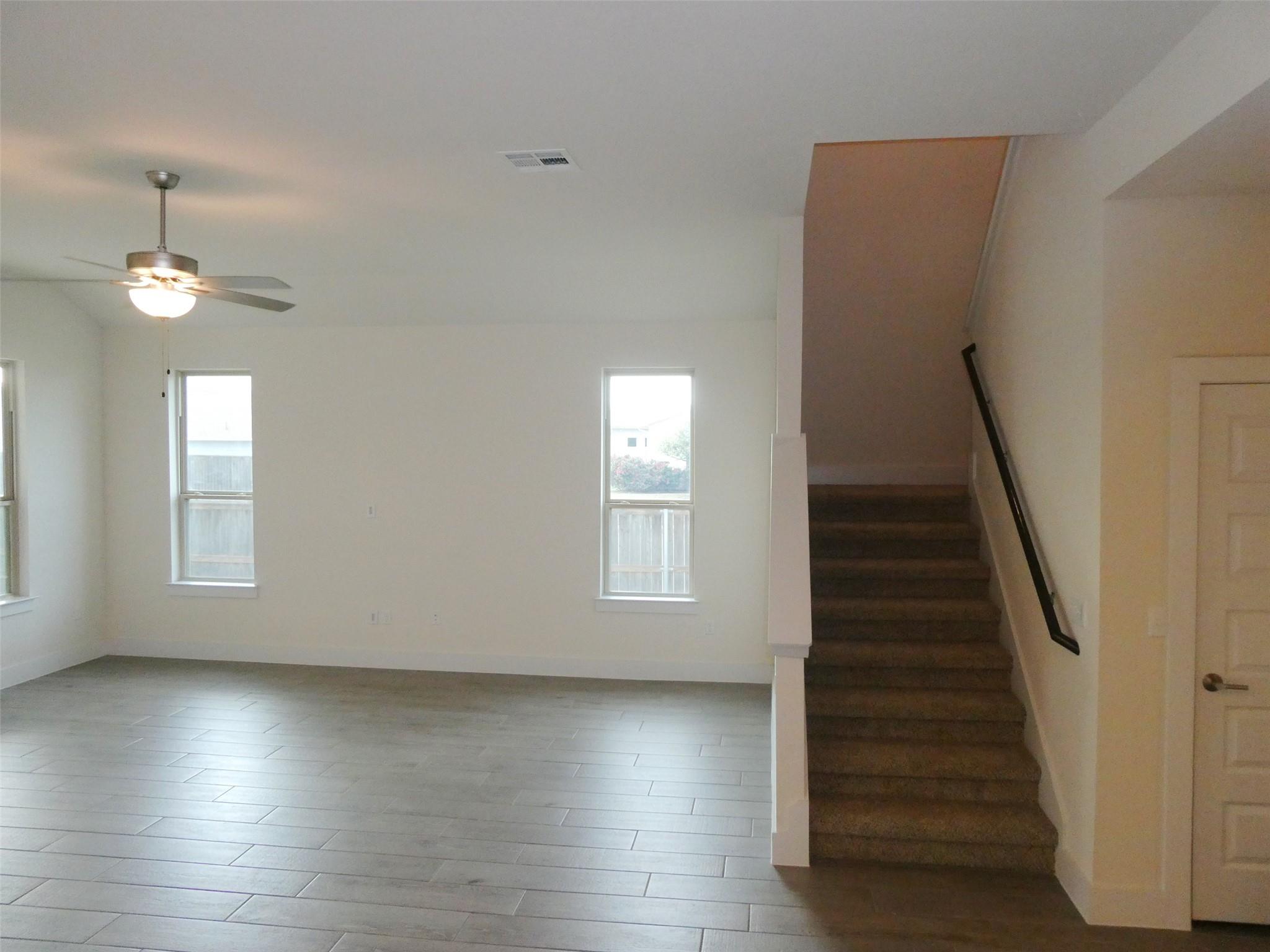 8201 Greyhawk Cv, Austin, TX 78744