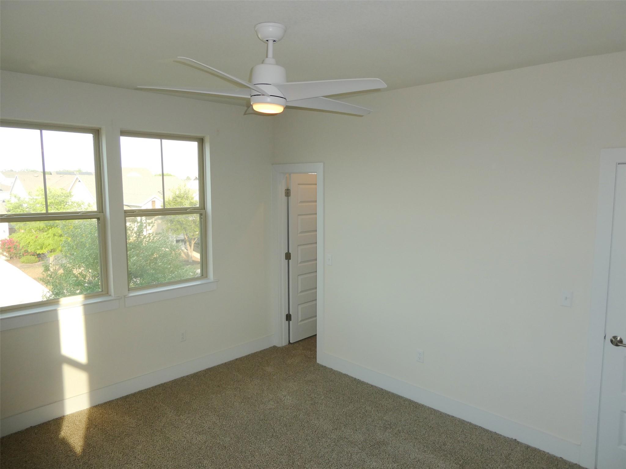 8201 Greyhawk Cv, Austin, TX 78744