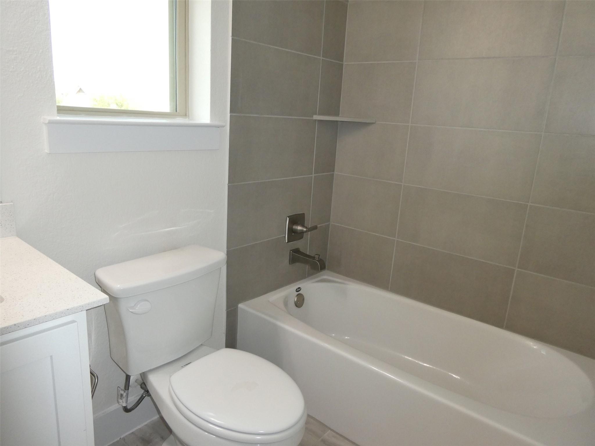 8201 Greyhawk Cv, Austin, TX 78744