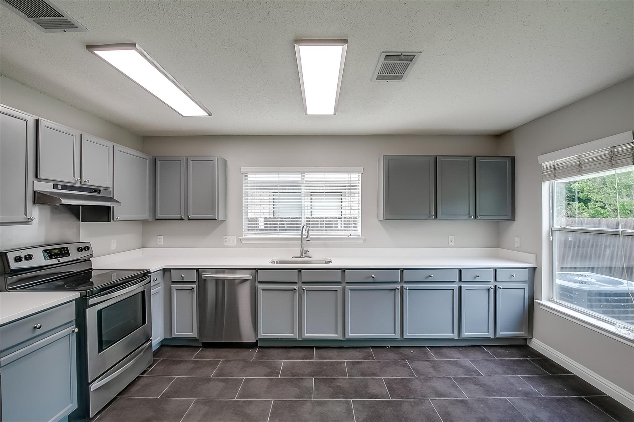 2504 Byfield Dr, Cedar Park, TX 78613