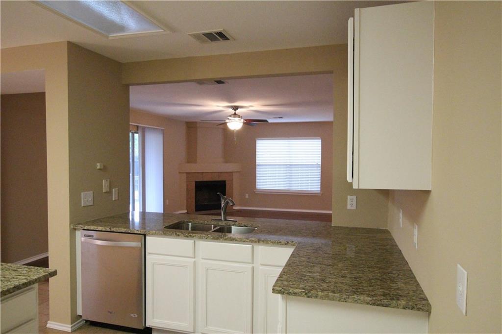 207 Sunny Brook Dr, Leander, TX 78641