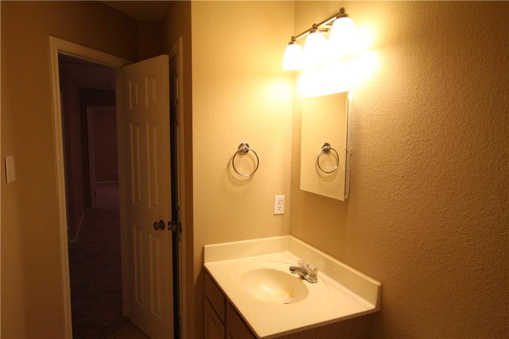 207 Sunny Brook Dr, Leander, TX 78641