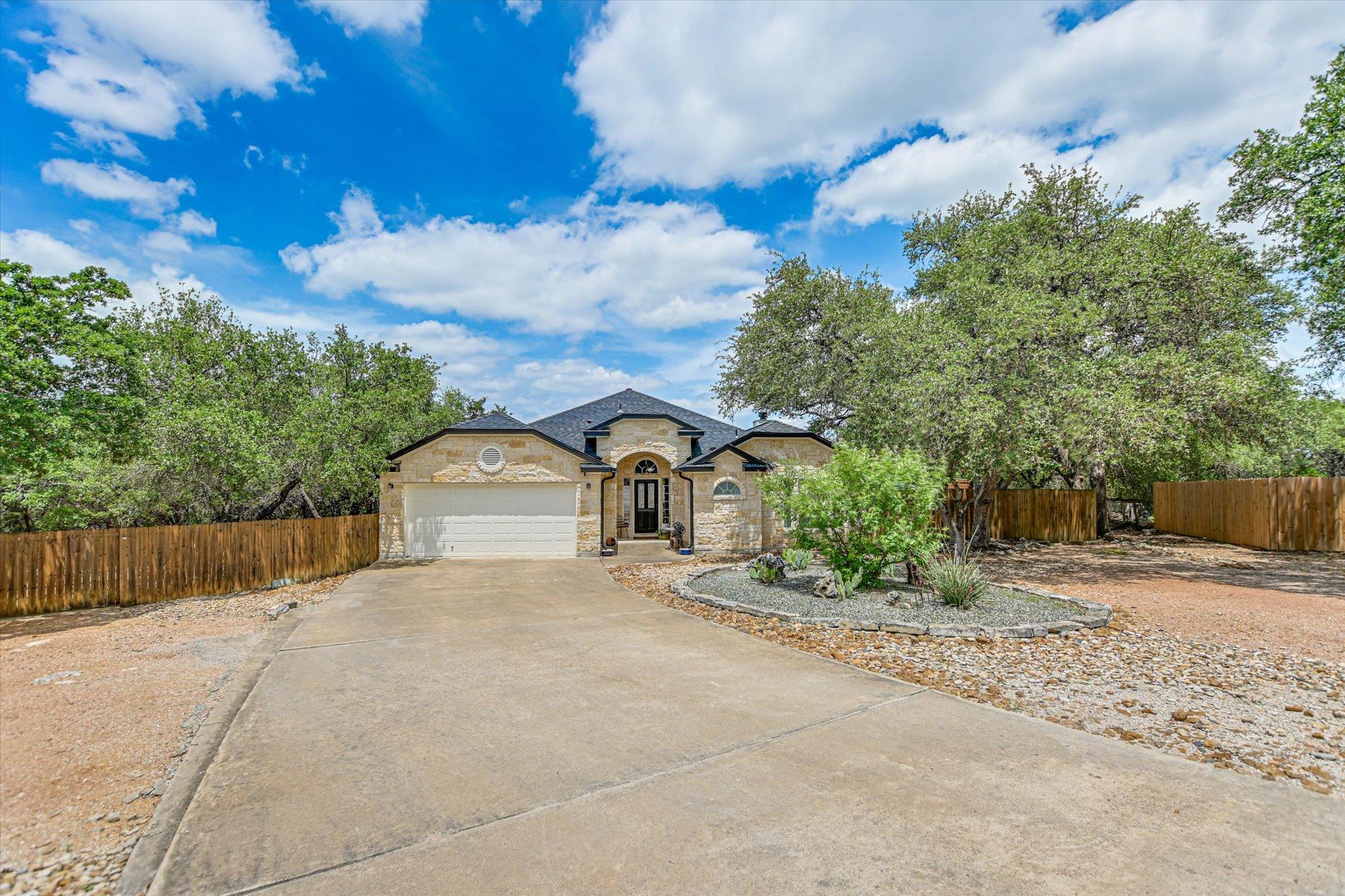 10 Caliche Ct, Wimberley, TX 78676