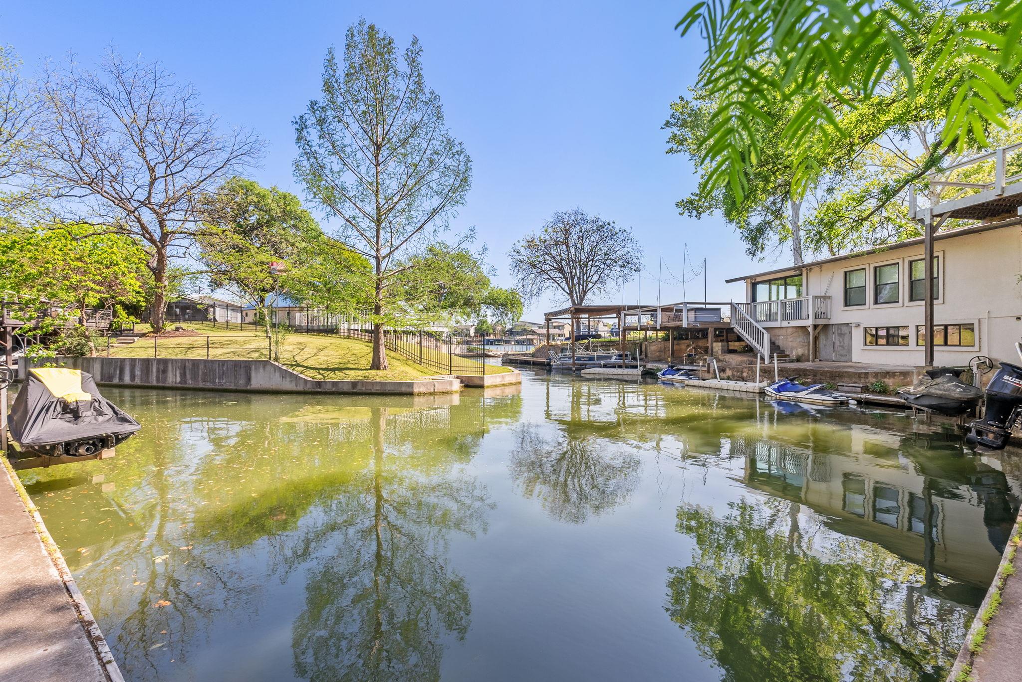 1707 Aztec Trl, Kingsland, TX 78639