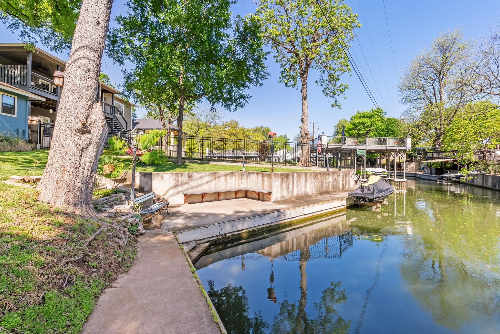 1707 Aztec Trl, Kingsland, TX 78639