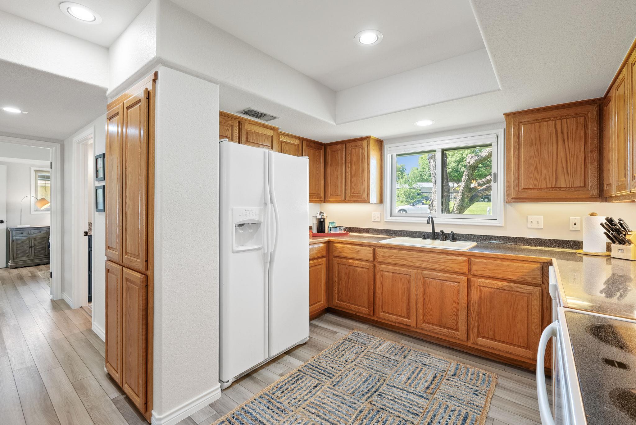 1707 Aztec Trl, Kingsland, TX 78639