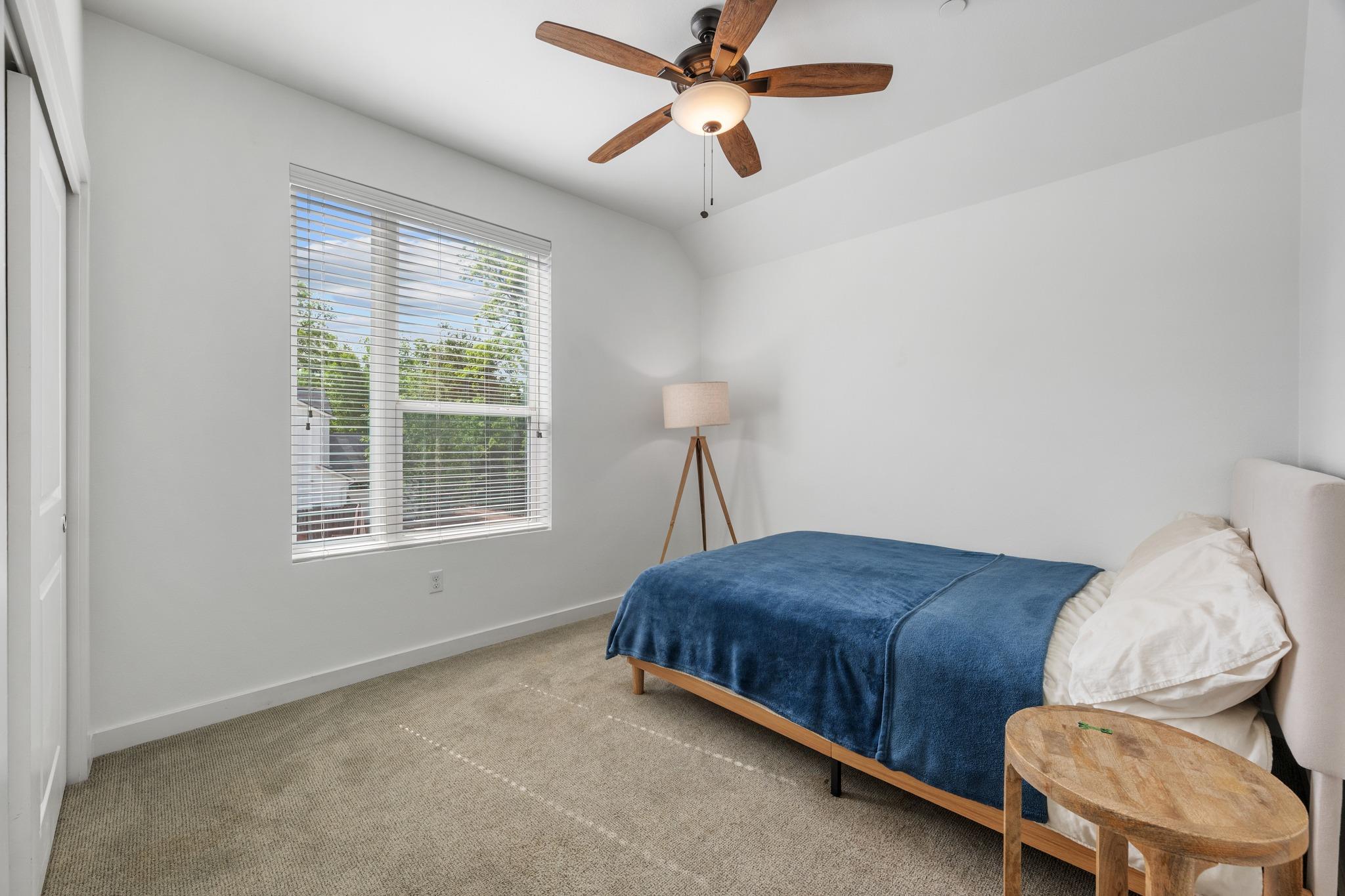 1128 Gunter St # F, Austin, TX 78702