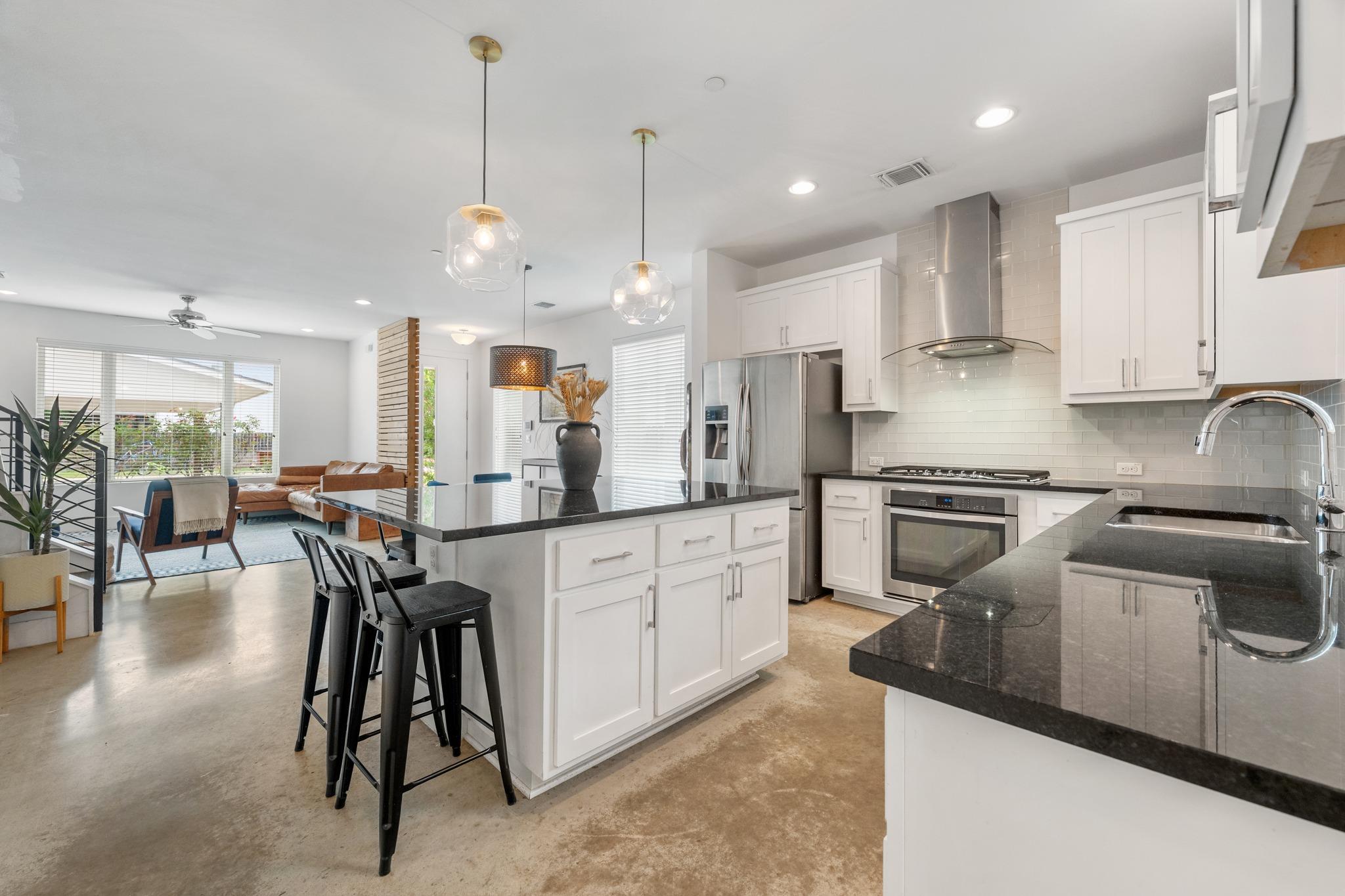 1128 Gunter St # F, Austin, TX 78702