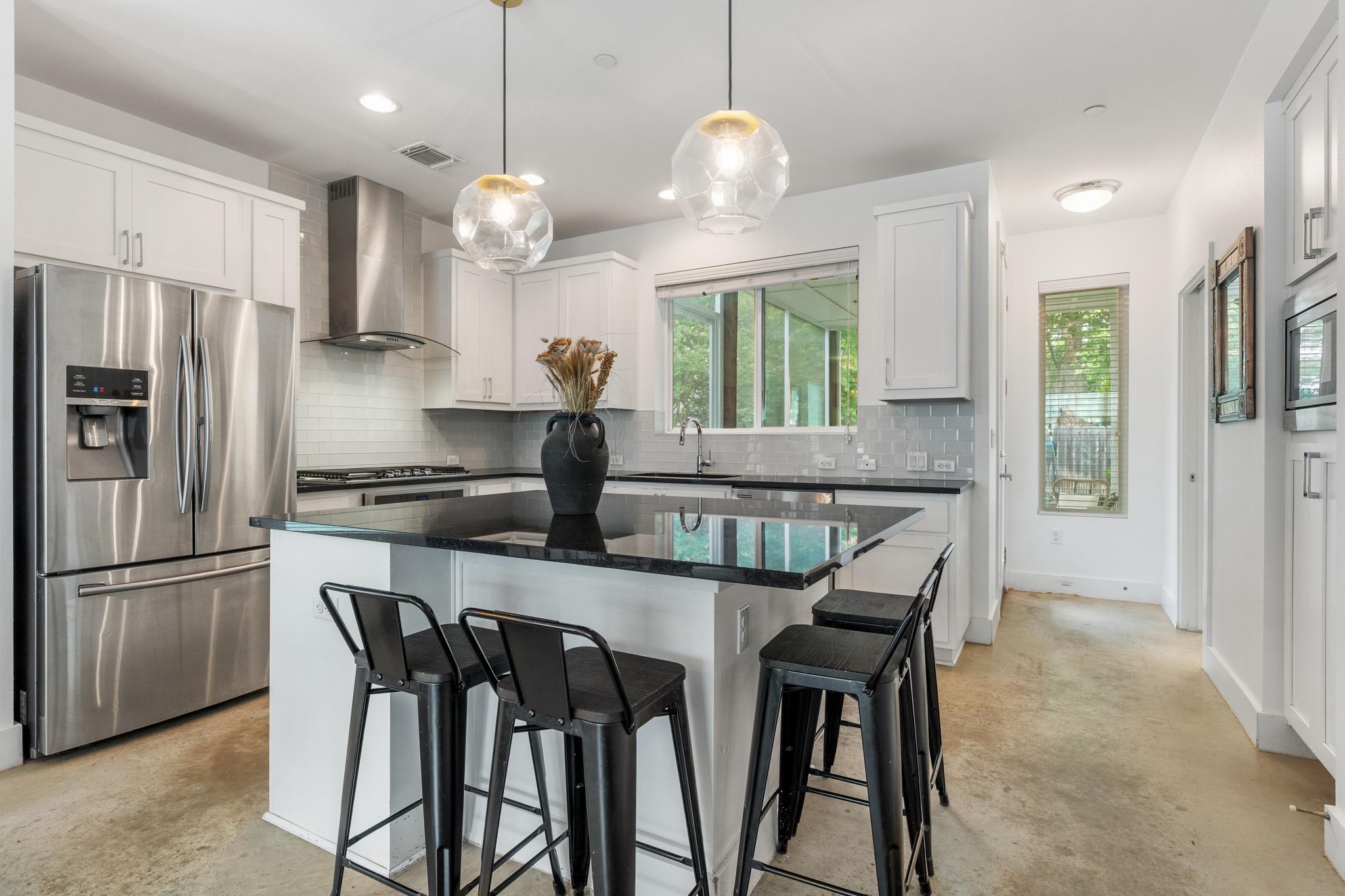 1128 Gunter St # F, Austin, TX 78702