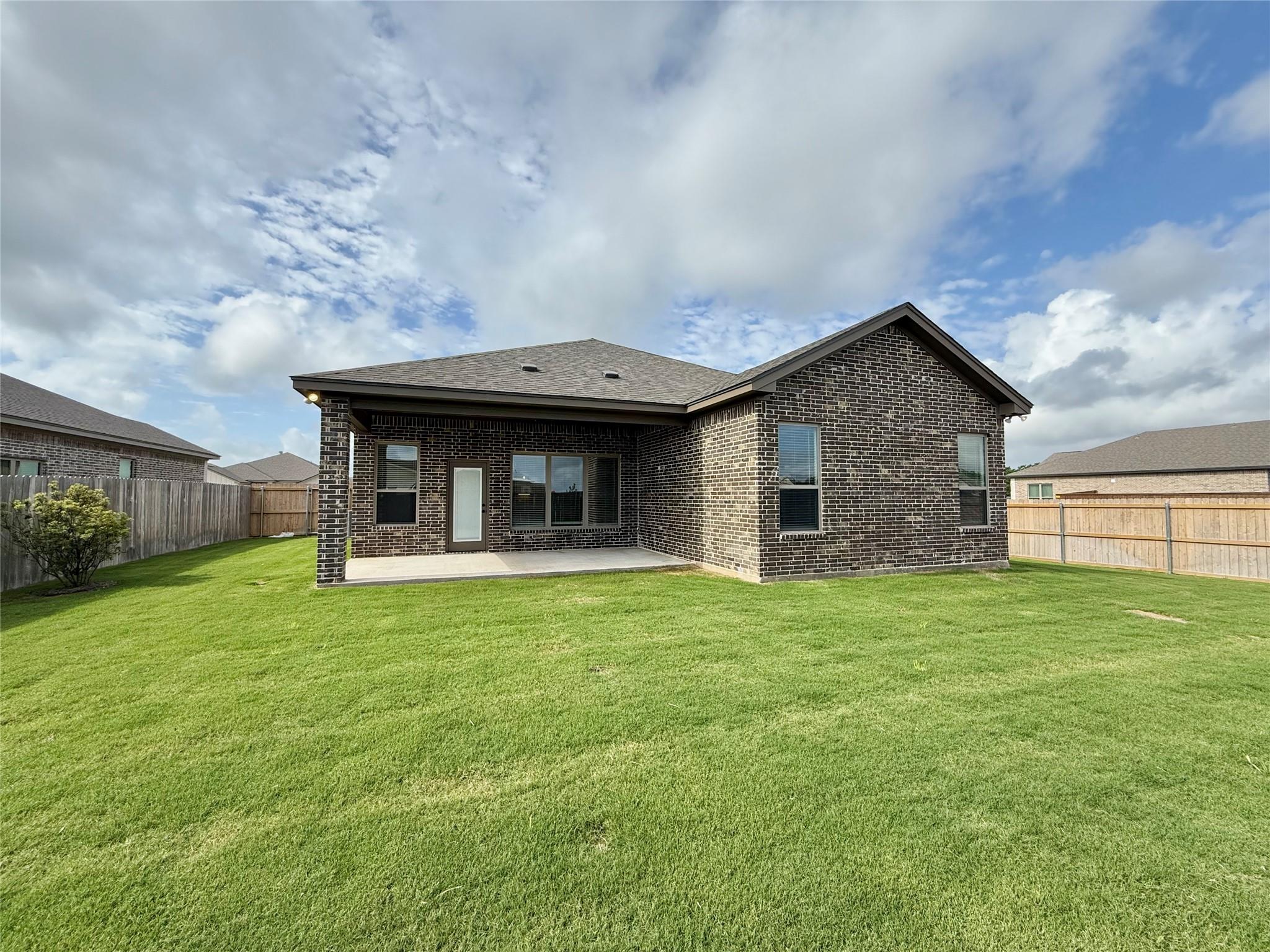 724 Eagle Crest Dr, Salado, TX 76571