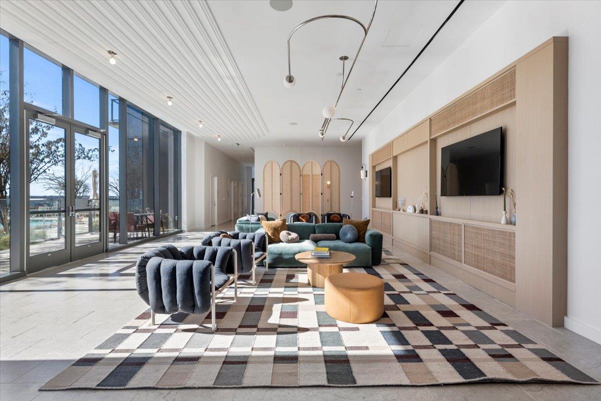 44 East Ave # 2606, Austin, TX 78701