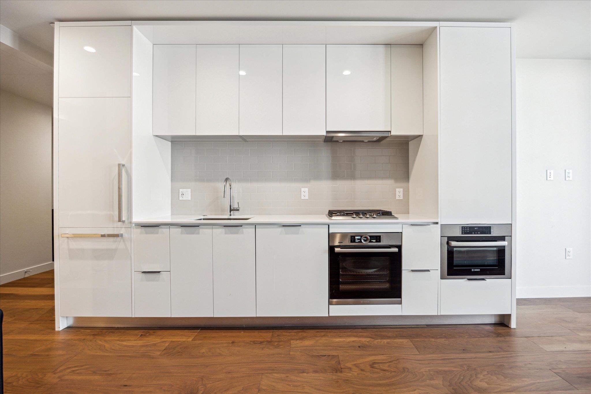 44 East Ave # 2606, Austin, TX 78701