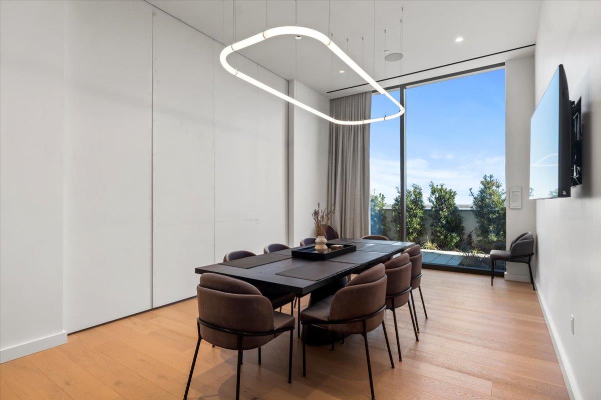 44 East Ave # 2606, Austin, TX 78701