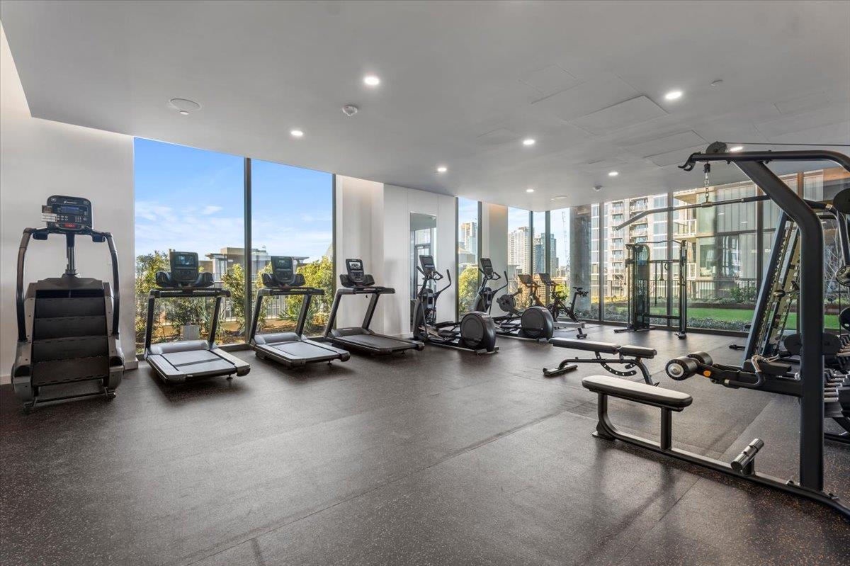 44 East Ave # 2606, Austin, TX 78701