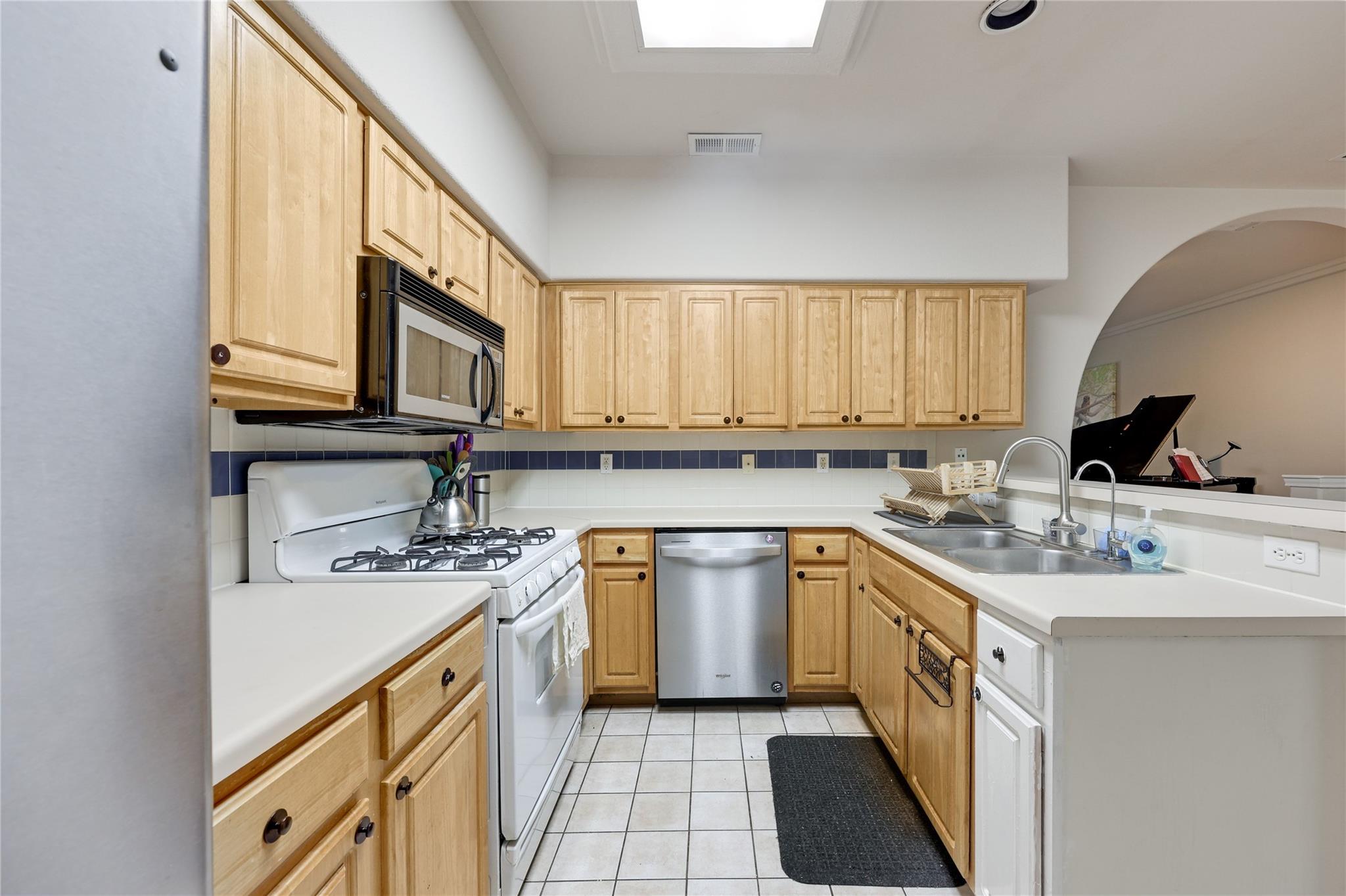 12287 Abbey Glen Ln # D-1, Austin, TX 78753
