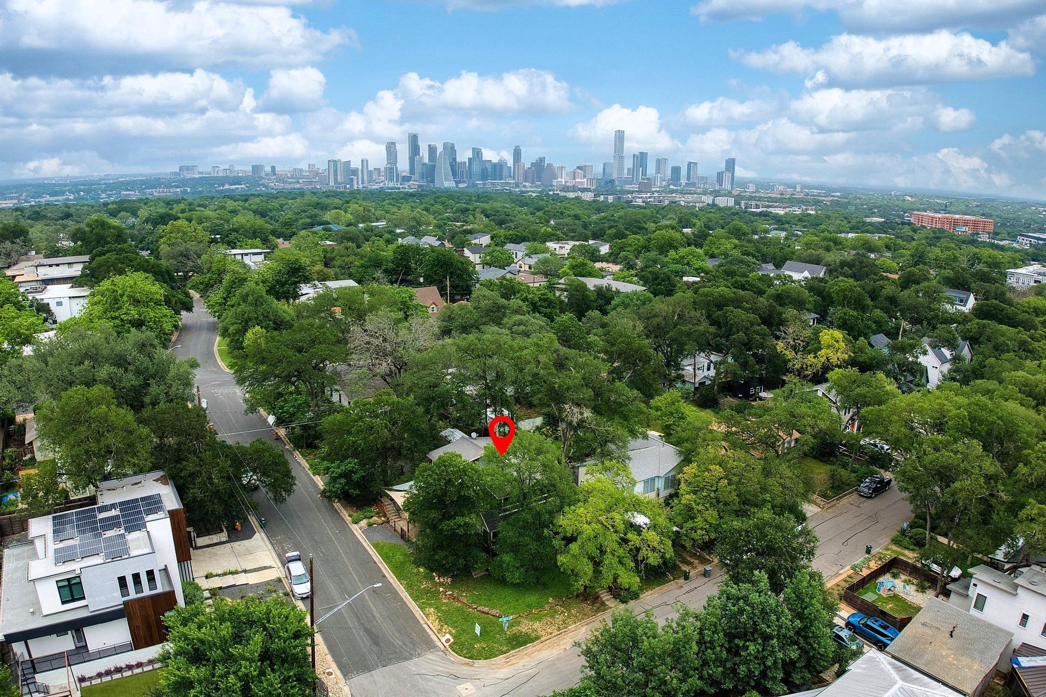 2110 De Verne St, Austin, TX 78704