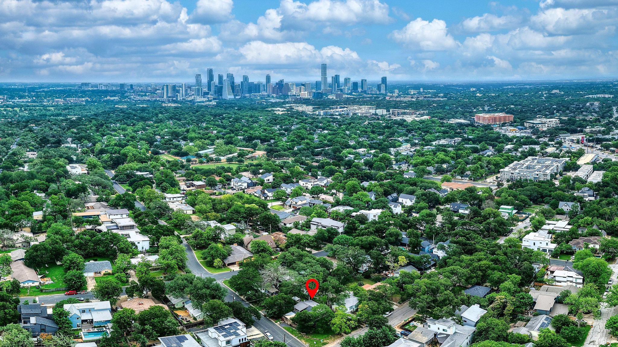 2110 De Verne St, Austin, TX 78704