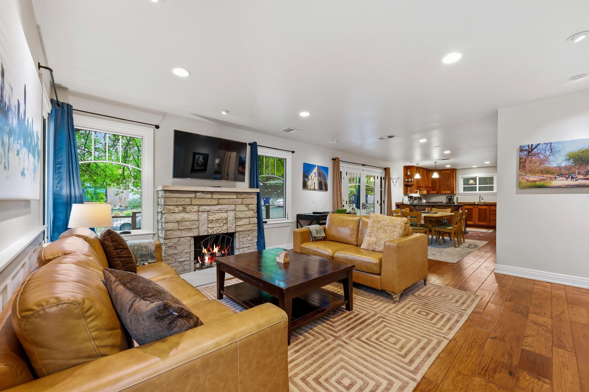 2110 De Verne St, Austin, TX 78704