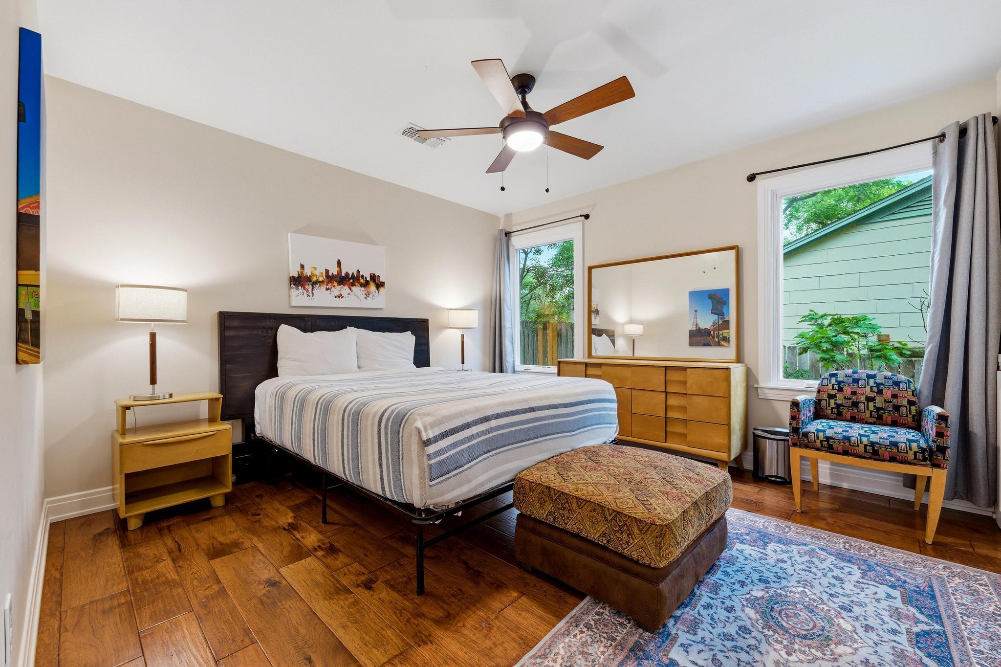 2110 De Verne St, Austin, TX 78704