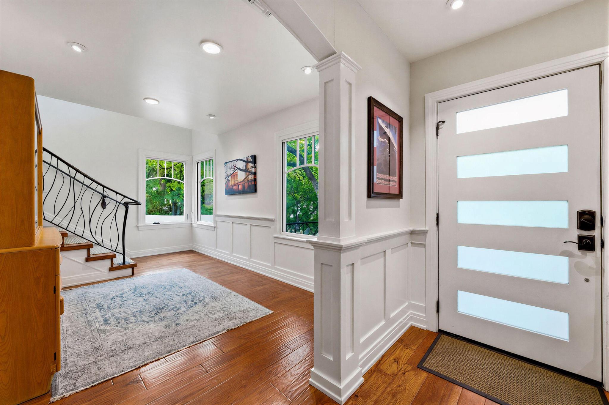2110 De Verne St, Austin, TX 78704