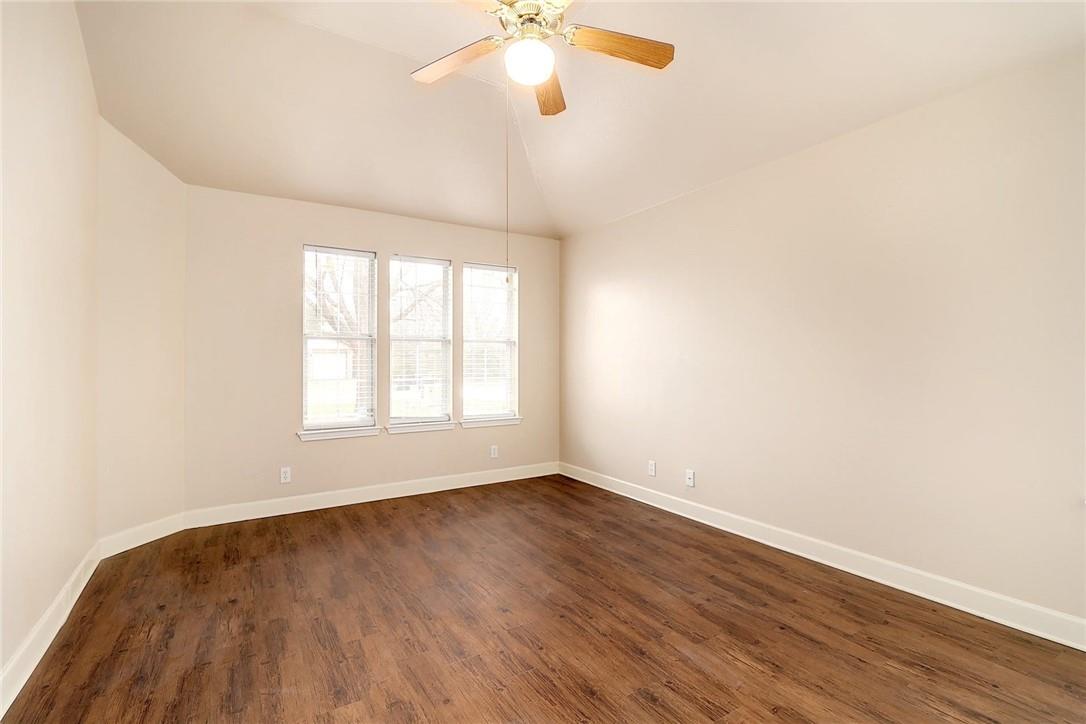 202 Quail Cir, Hutto, TX 78634