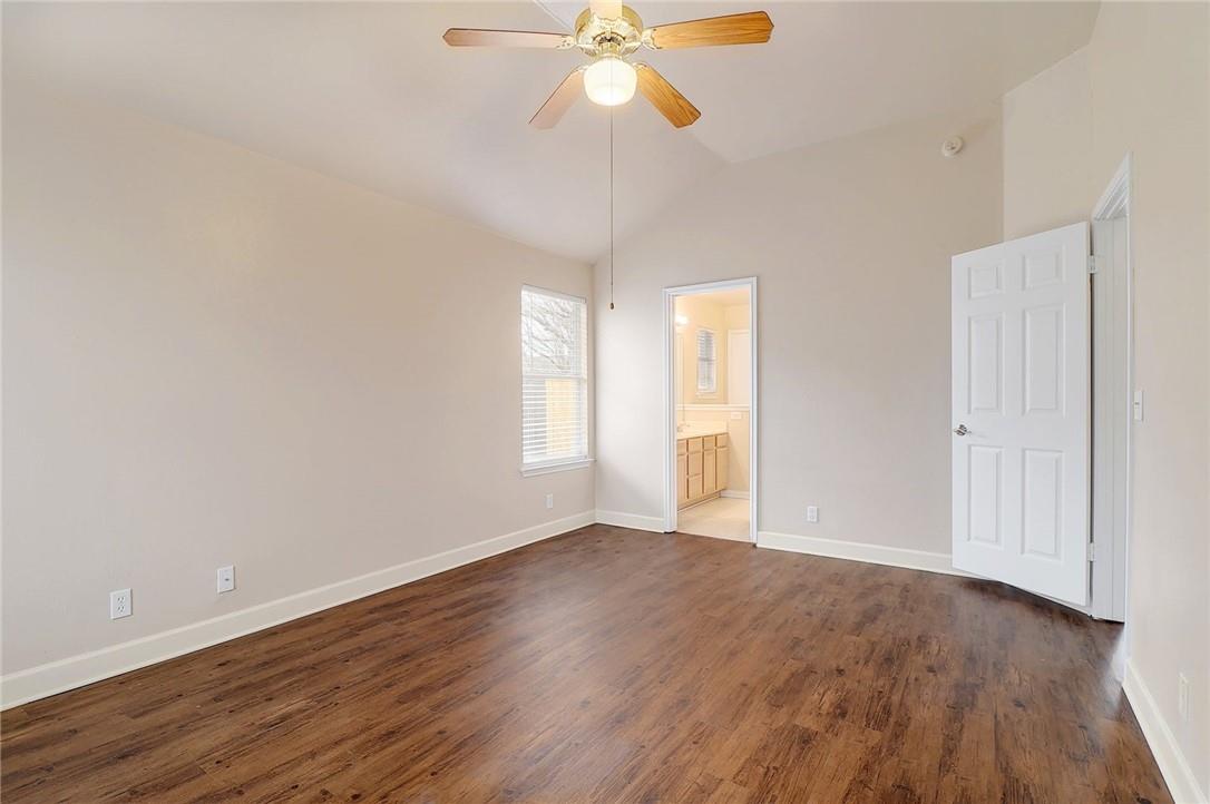 202 Quail Cir, Hutto, TX 78634