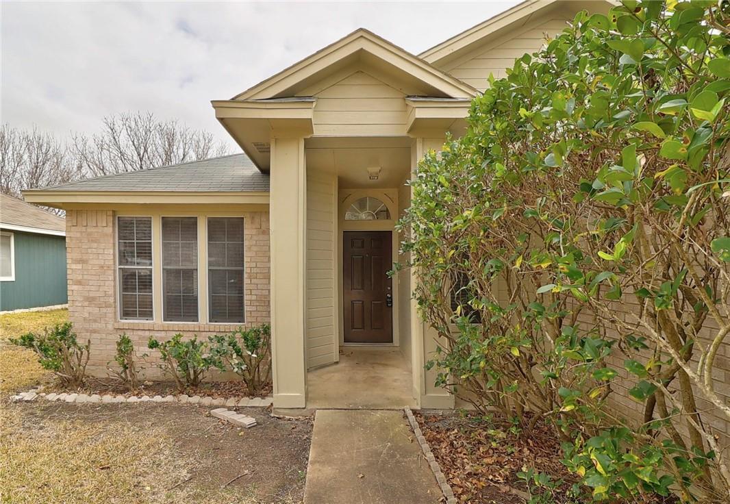202 Quail Cir, Hutto, TX 78634