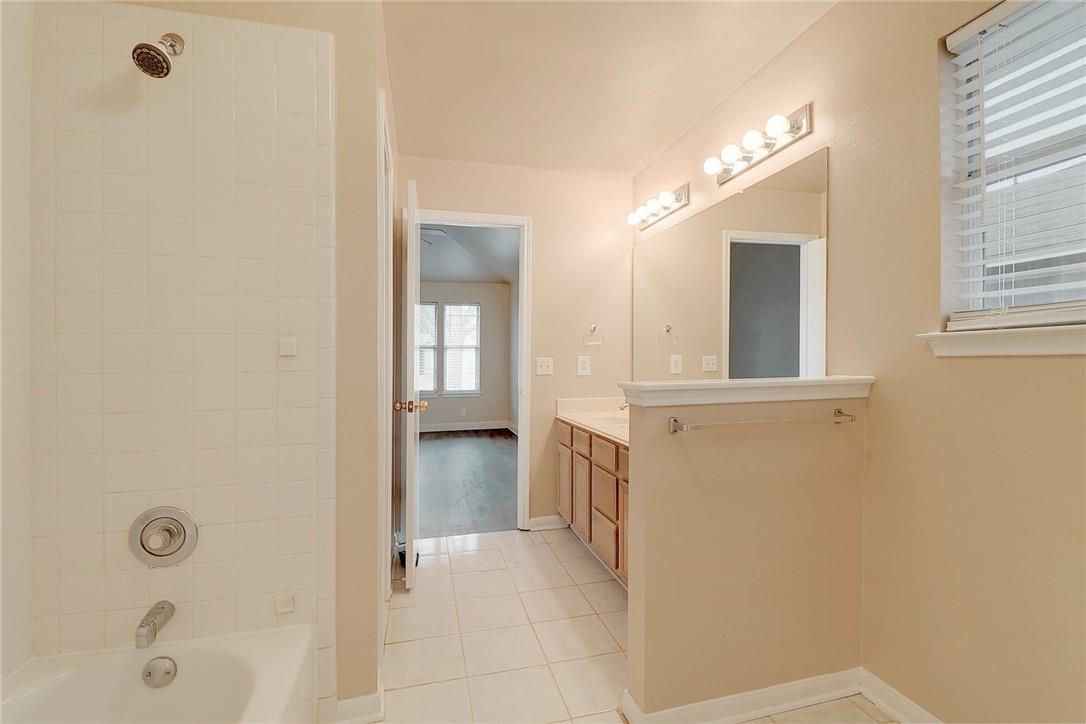 202 Quail Cir, Hutto, TX 78634